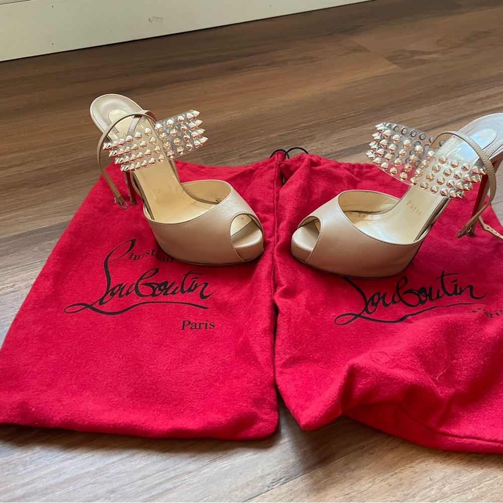 36 1/2 nude Louboutin